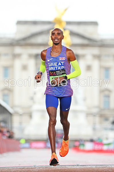 Mo Farah Great Britain Finishes His Final London Marathon Images