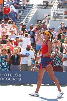 Emma Raducanu Great Britian celebrates 2021 US Open