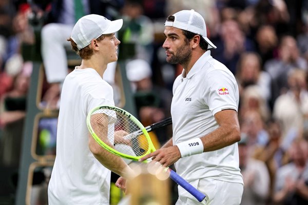 Jannik Sinner beats fellow Italian Matteo Berrettini Wimbledon 2024