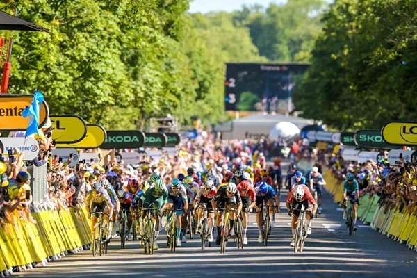 Dylan Groenewegen Netherlands wins Stage 6 sprint Dijon Tour de France 2024