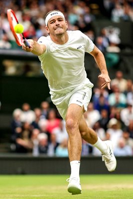 Taylor Fritz USA stretch forehand v Alexander Zverev Wimbledon 2024