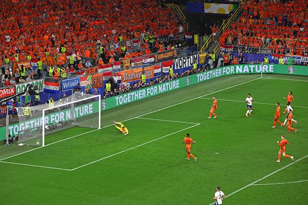 Ollie Watkins England scores past Bart Verbruggen Netherlands Semi-Final EURO 2024