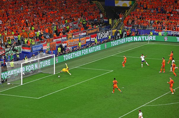 Ollie Watkins England scores winner v Netherlands Semi-Final EURO 2024