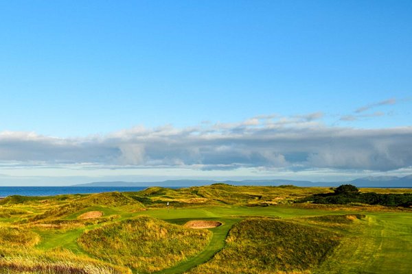 The iconic 123 yards par 3 8th hole 'Postage Stamp' Old Course at Royal Troon