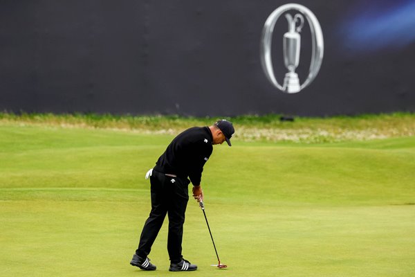 Xander Schauffele USA winning putt 18th green Final Round British Open Royal Troon 2024