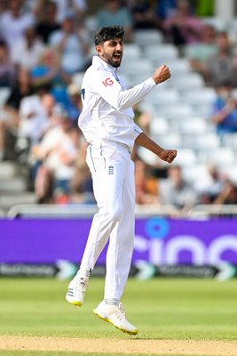 Shoaib Bashir England celebrates wicket of Kavem Hodge West Indies Trent Bridge 2024