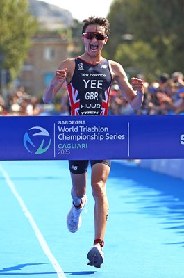 Alex Yee Great Britain celebrates winning World Triathlon Series Cagliari 2024