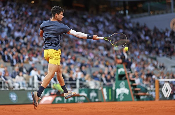 Carlos Alcaraz Spain forehand v Stefanos Tsitsipas French Open 2024