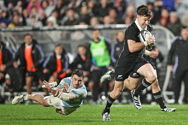 Beauden Barrett New Zealand scores try v Argentina Rugby Championship Auckland 2024