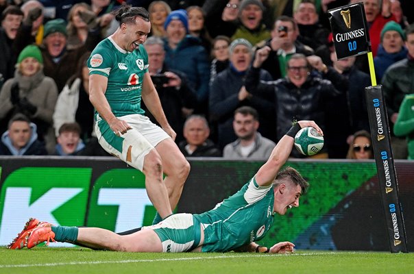 Dan Sheehan Ireland scores v England Dublin Six Nations 2025