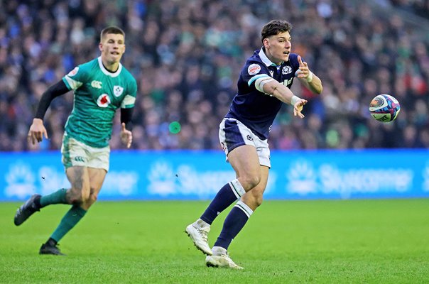 Tom Jordan Scotland passes the ball v Ireland Murrayfield Six Nations 2025