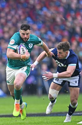 Robbie Henshaw Ireland v Huw Jones Scotland Murrayfield Six Nations 2025