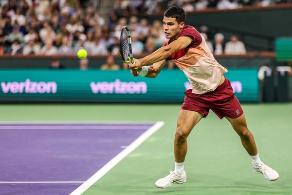 Carlos Alcaraz Spain backhand BNP Paribas Open Indian Wells 2025