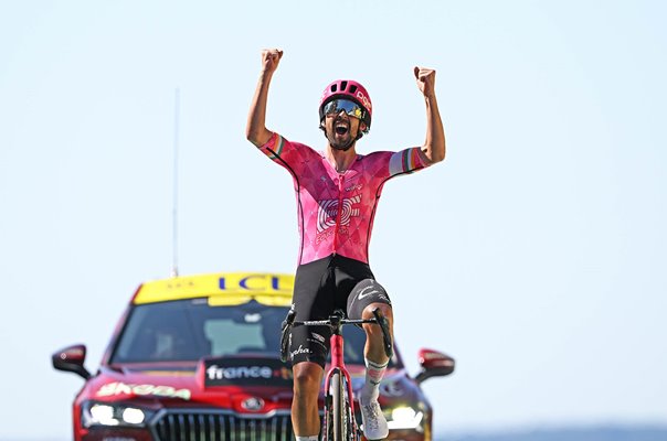 Ben Healy Ireland celebrates Stage 6 win Tour de France 2025