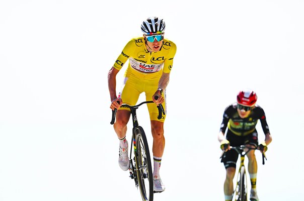 Tadej Pogacar & Jonas Vingegaard finish line Mont Ventoux Stage 16 Tour de France 2025