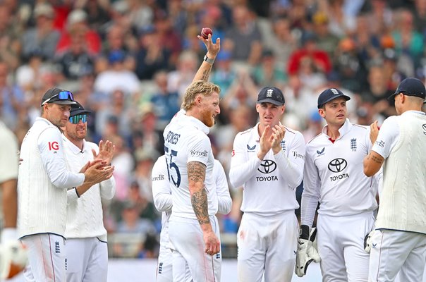 Ben Stokes England 5 wickets v Indi 4th Test Match Old Trafford 2025