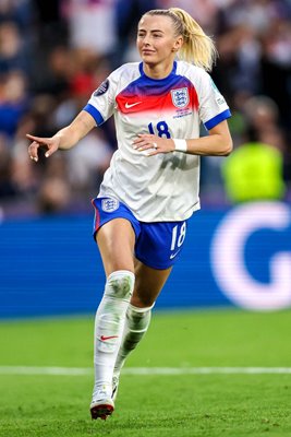 Chloe Kelly England celebrates winning penalty Women's EURO Final 2025