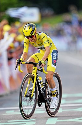 Pauline Ferrand-Prevot France celebrates winning Tour de France Femmes 2025