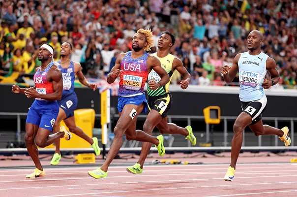 Noah Lyles USA beats Kenneth Bednarek USA World 200m Final Tokyo 2025