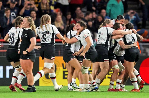 Canada celebrate win v New Zealand Semi Final Women's Rugby World Cup 2025