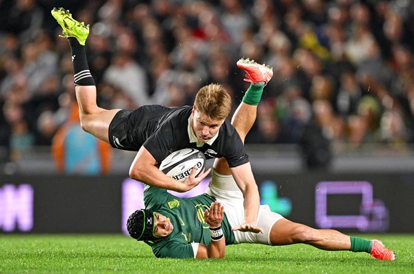 Cheslin Kolbe South Africa v Jordie Barrett New Zealand Rugby Championship Auckland 2025