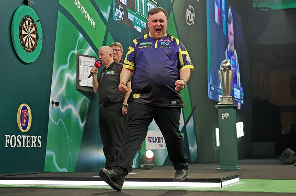 Luke Littler England winning moment World Darts Championships 2026