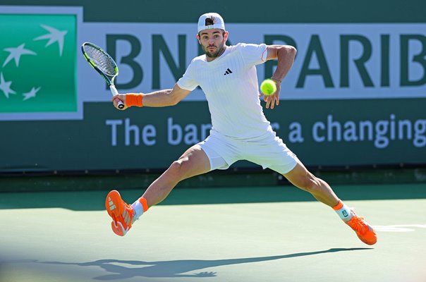 Jacob Fearnley Great Britain stretch forehand v Damir Dzumhur Indian Wells 2026