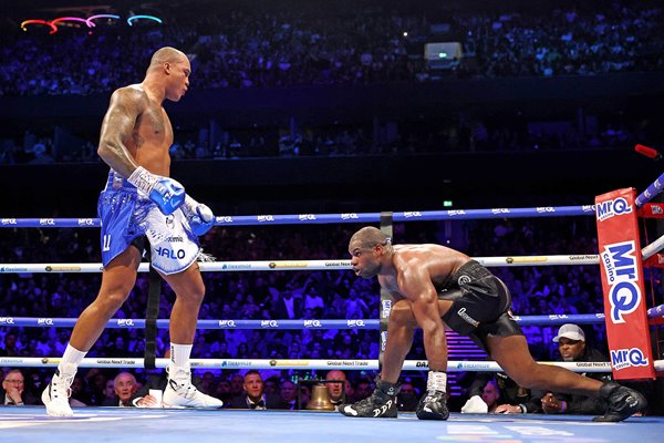 Fabio Wardley knoclks down Daniel Dubois WBO World Heavyweight Boxing Manchester 2026
