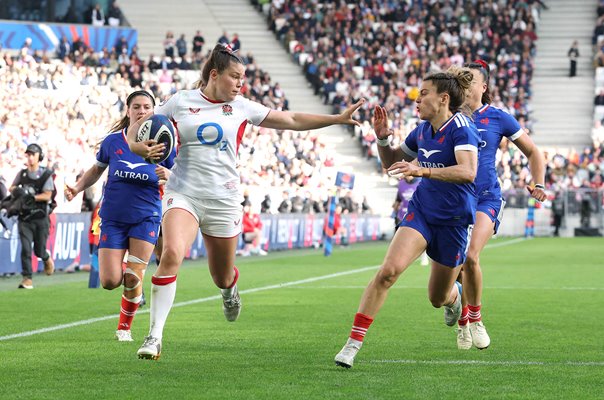 Jess Breach England scores v France Women's Six Nations Bordeaux 2026