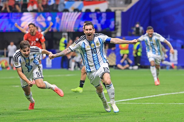 Lionel Messi Argentina celebrates equaliser v Egypt Last 16 World Cup 2026