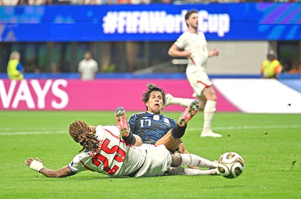 Djed Spence England tackles v Giuliano Simeone semi final World Cup 2026